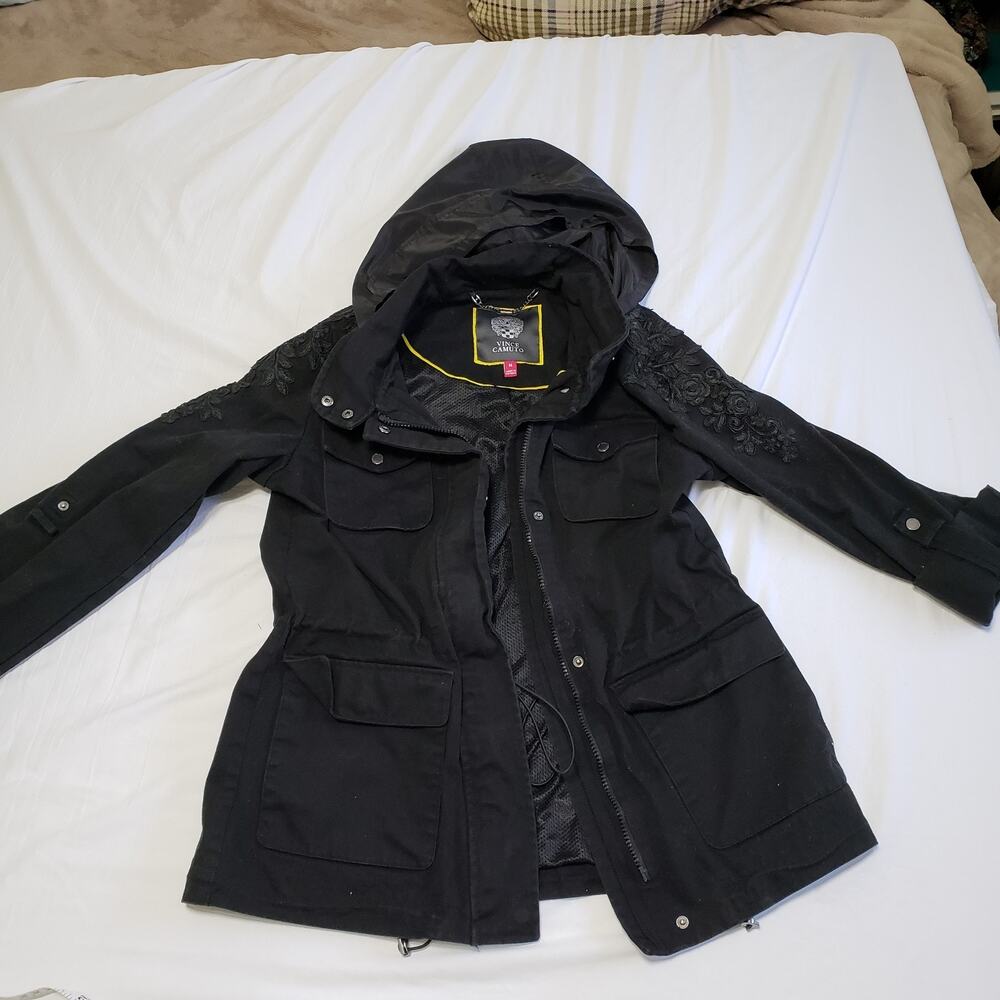 Vince Camuto BLACK Zip Front Jacket Sz M Cotton Shell Adjustable Sleeve Embroide